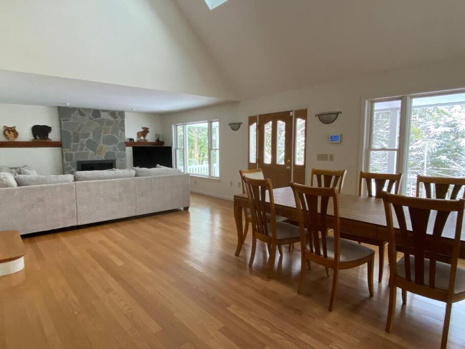 Beautiful Spacious Home W/ Game Room. Gilford Exterior foto