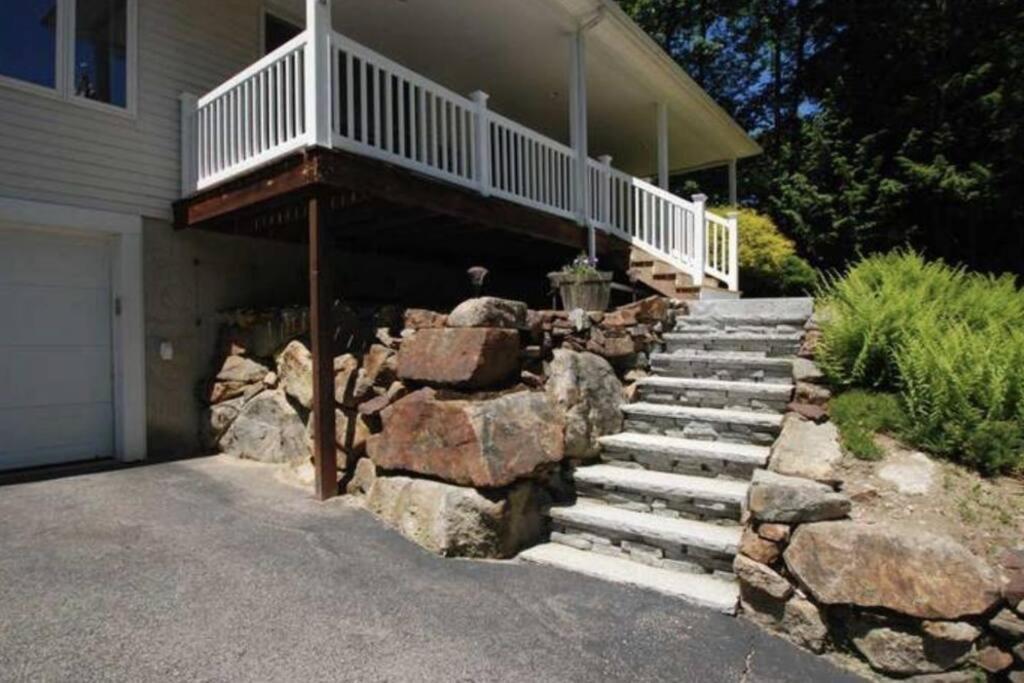 Beautiful Spacious Home W/ Game Room. Gilford Exterior foto